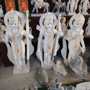 white moorti
